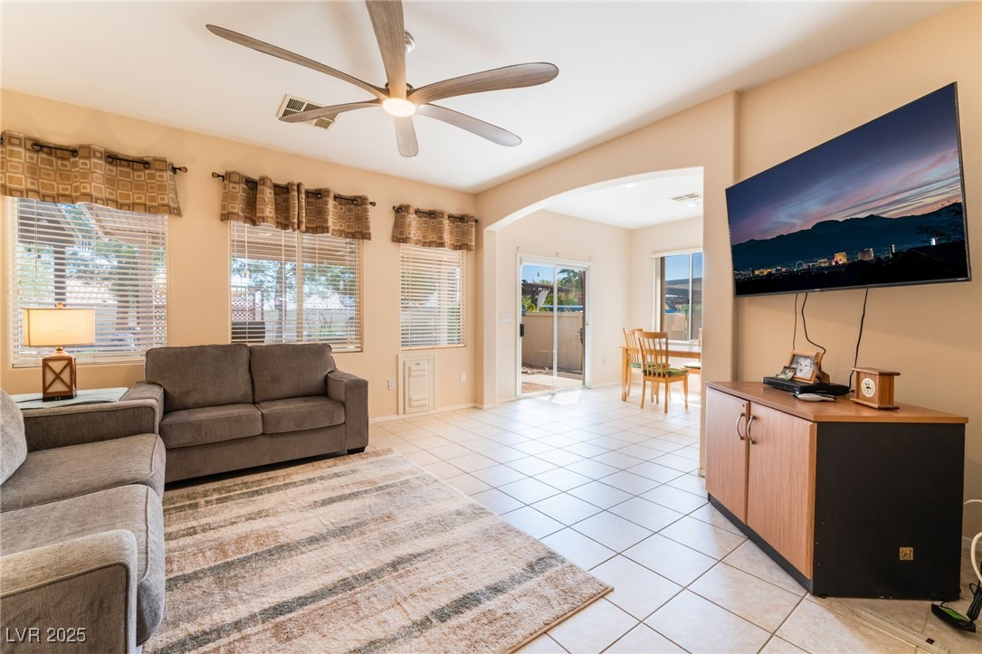 5322 Kadena Garden Court, North Las Vegas, Nevada image 4