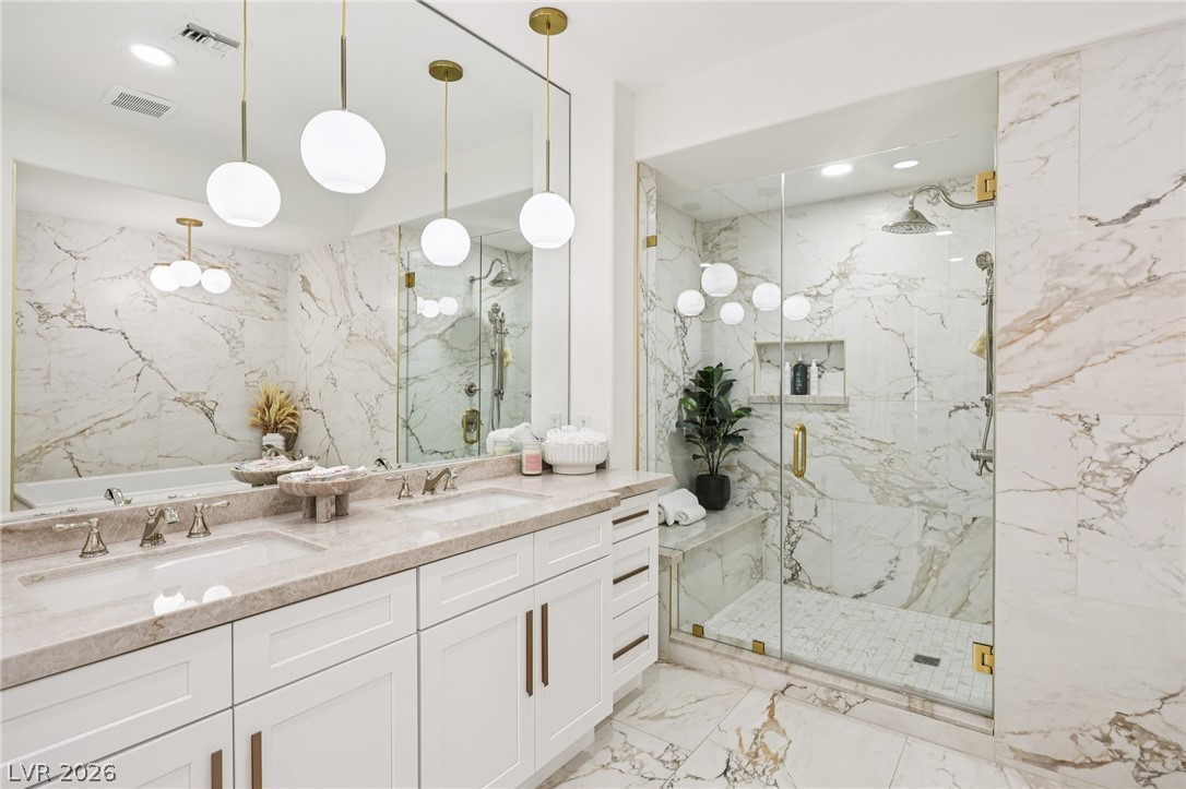 1901 Summer Pine Court 101