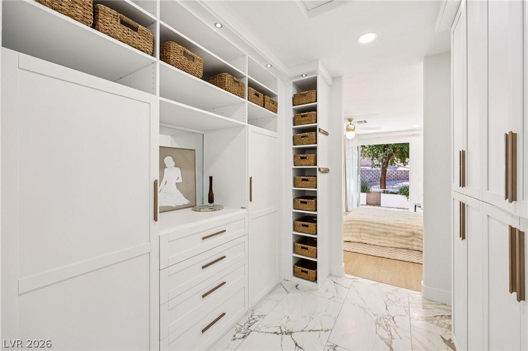 1901 Summer Pine Court 101