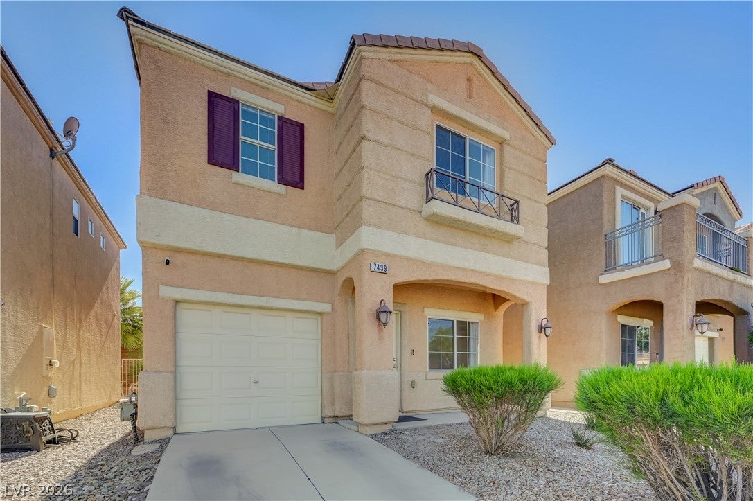 7439 Mariposa Grove Street