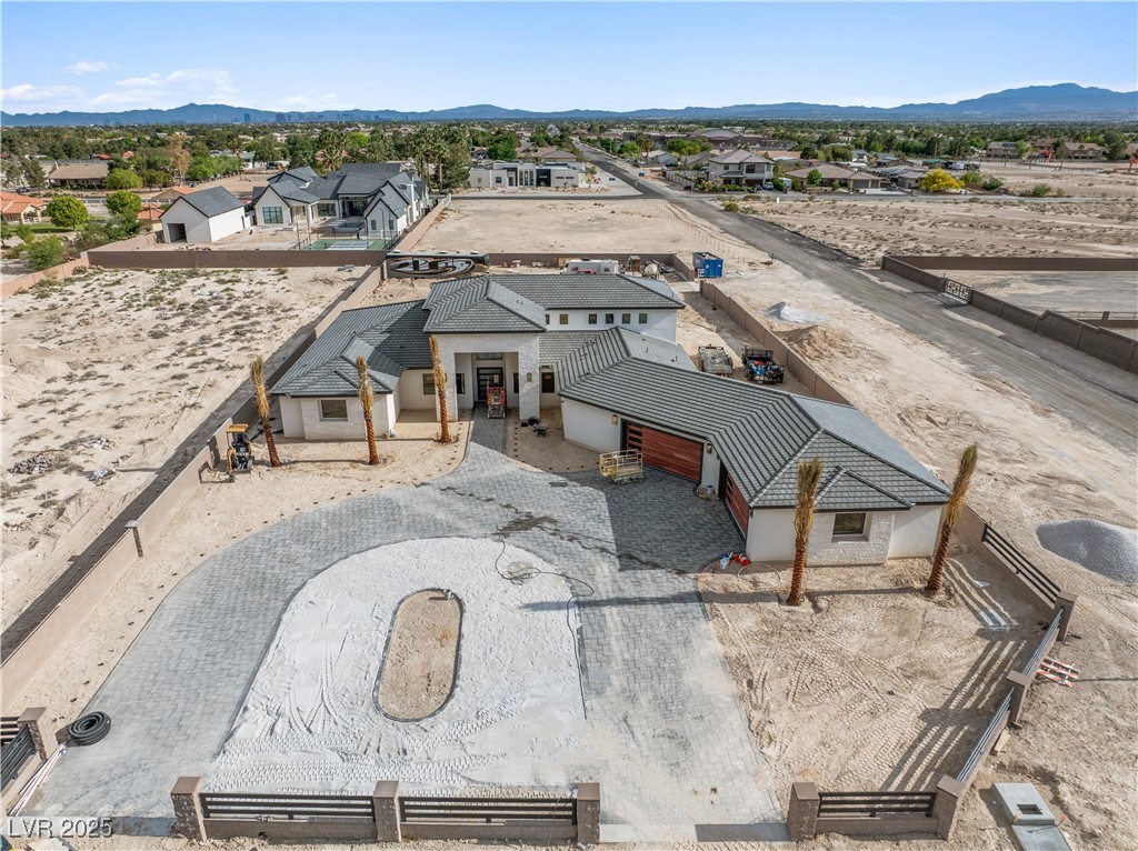 6383 Horse Drive
