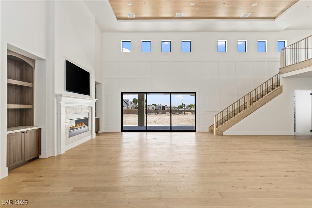 6383 Horse Drive