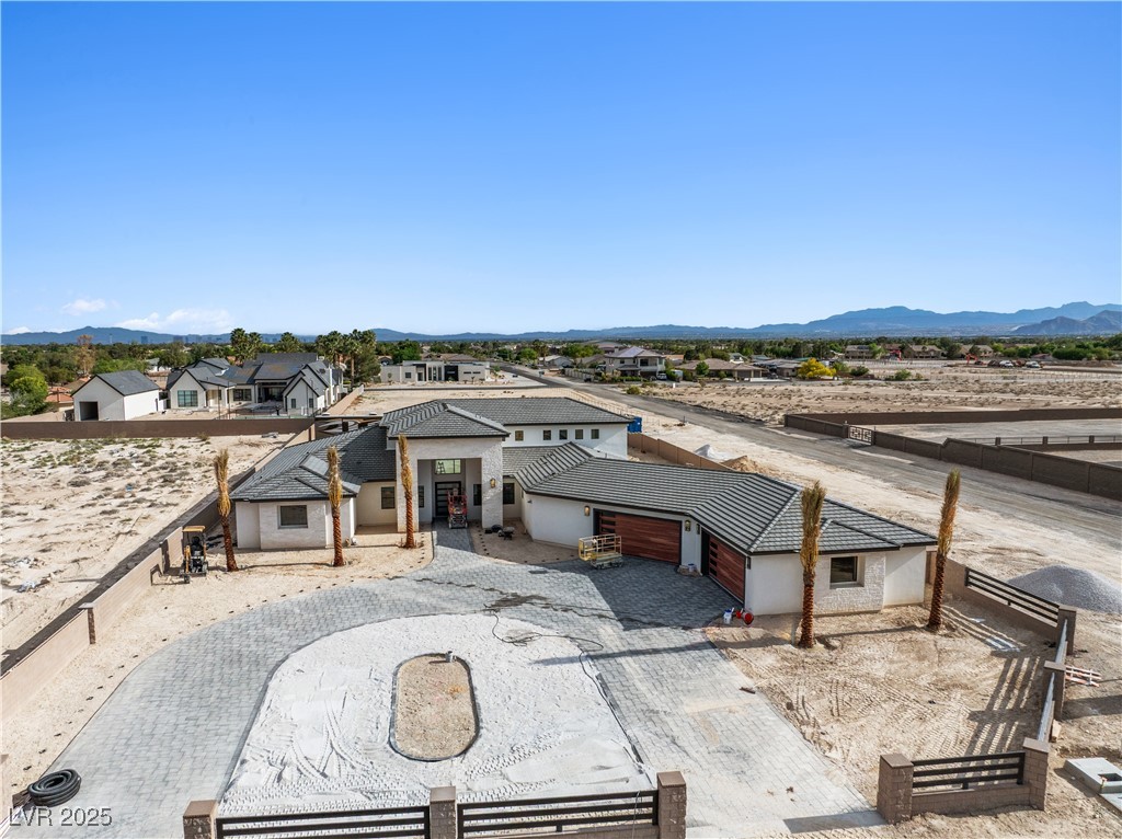 6383 Horse Drive