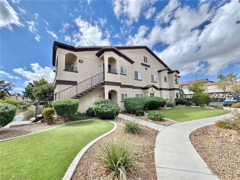 Condo For Rent - 2291 W Horizon Ridge Parkway #4124<br/> Henderson, NV 89052