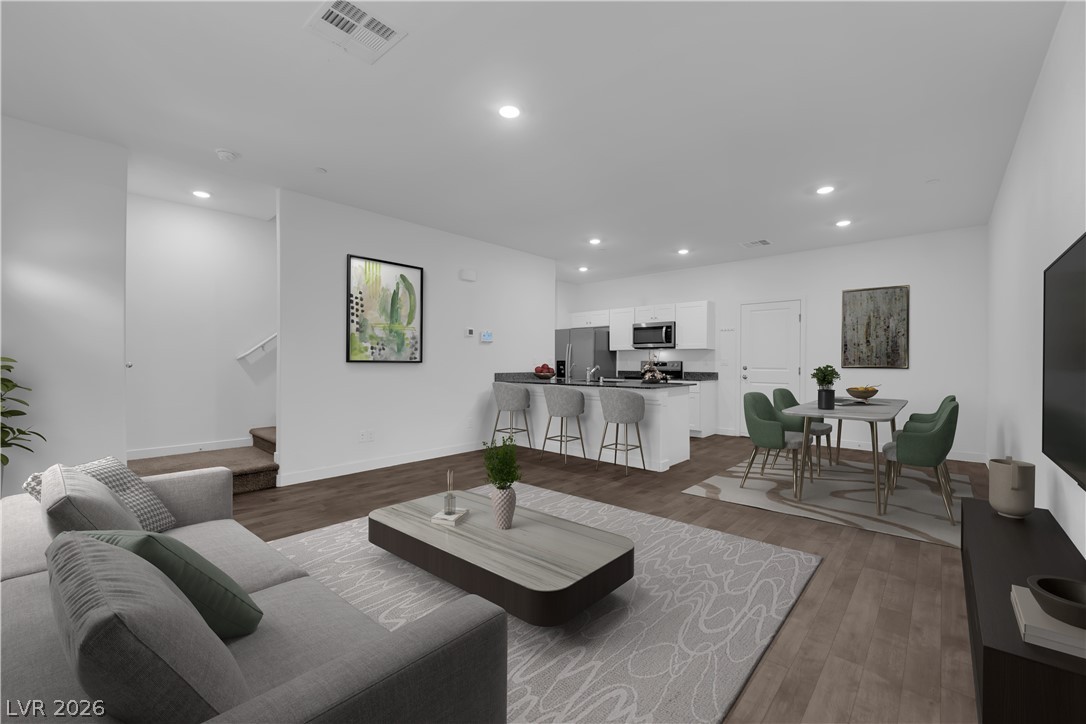 539 Clearsable Avenue