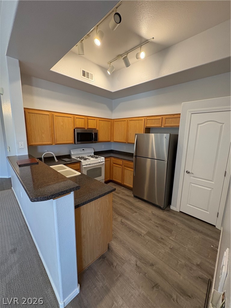 2305 W Horizon Ridge Parkway 1324