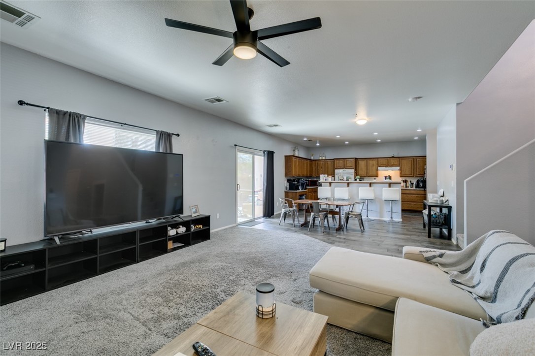 6052 Puesta Del Sol Street, North Las Vegas, Nevada image 10