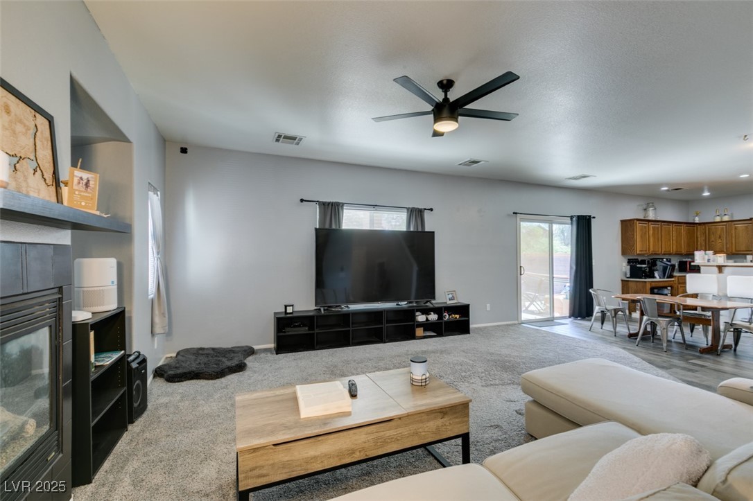6052 Puesta Del Sol Street, North Las Vegas, Nevada image 8