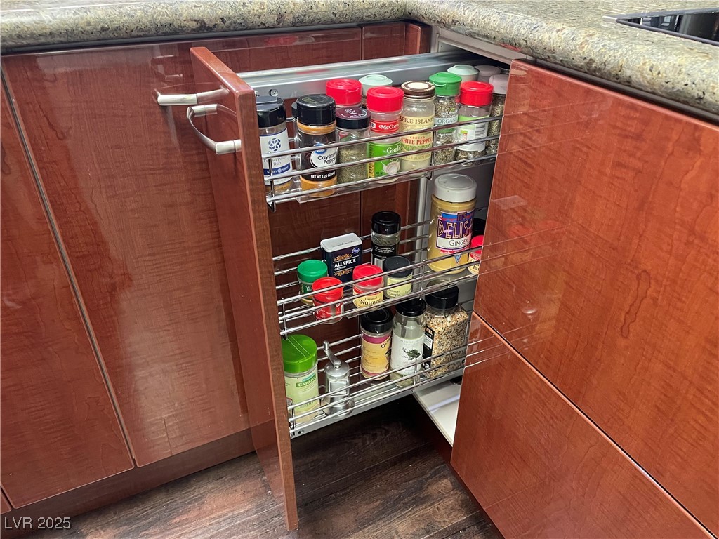 Las Vegas, Nevada 89134, United States, 2 Bedrooms Bedrooms, ,2 BathroomsBathrooms,Residential,Active,250171