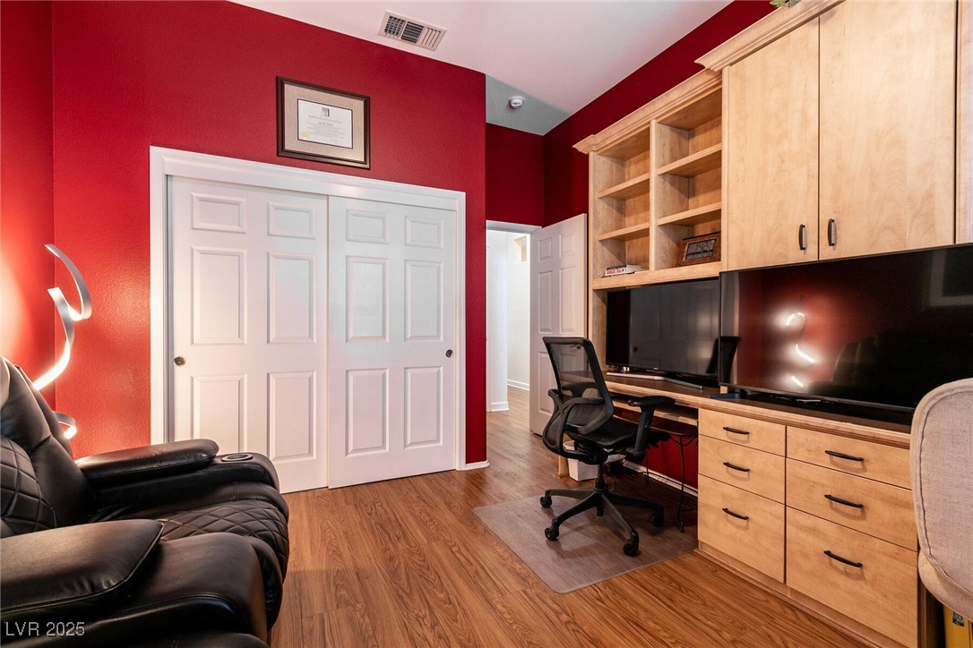 Las Vegas, Nevada 89134, United States, 2 Bedrooms Bedrooms, ,2 BathroomsBathrooms,Residential,Active,250171