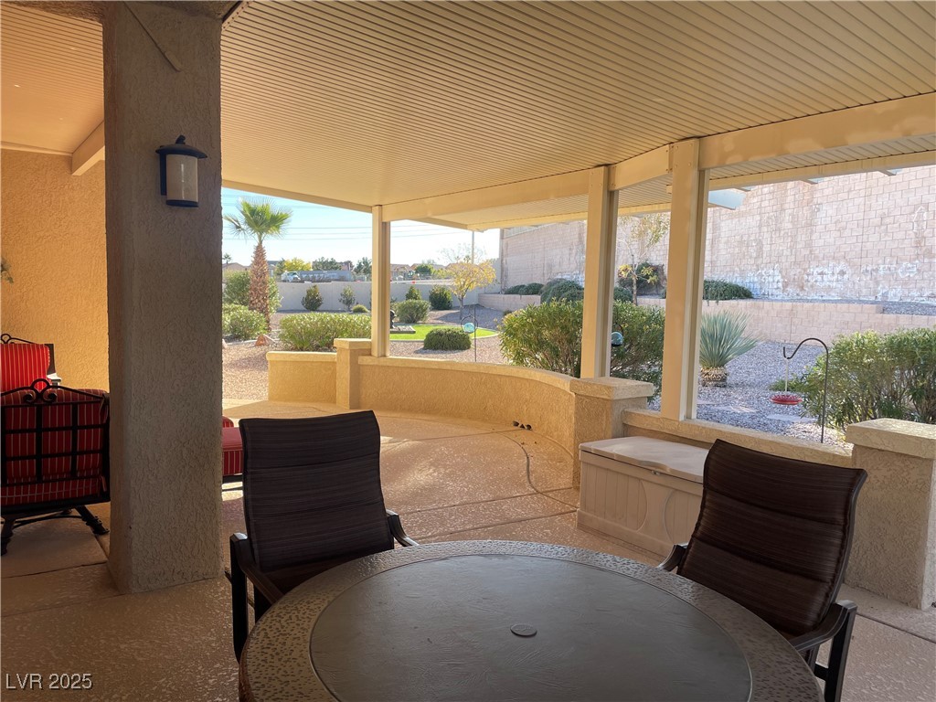 Las Vegas, Nevada 89134, United States, 2 Bedrooms Bedrooms, ,2 BathroomsBathrooms,Residential,Active,250171