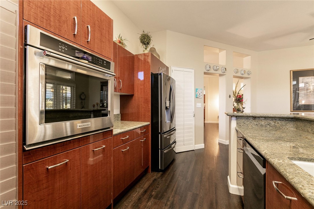 Las Vegas, Nevada 89134, United States, 2 Bedrooms Bedrooms, ,2 BathroomsBathrooms,Residential,Active,250171