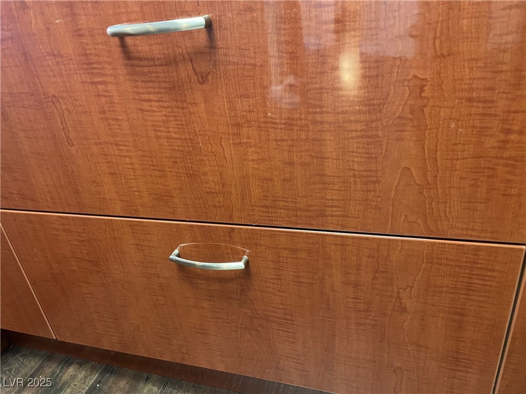 Las Vegas, Nevada 89134, United States, 2 Bedrooms Bedrooms, ,2 BathroomsBathrooms,Residential,Active,250171