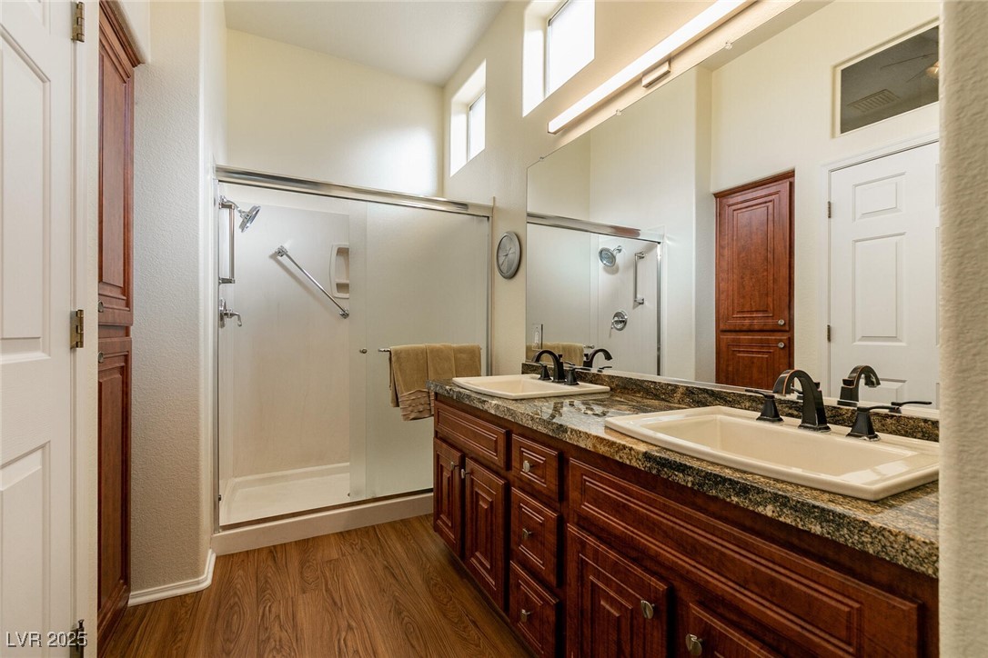 Las Vegas, Nevada 89134, United States, 2 Bedrooms Bedrooms, ,2 BathroomsBathrooms,Residential,Active,250171