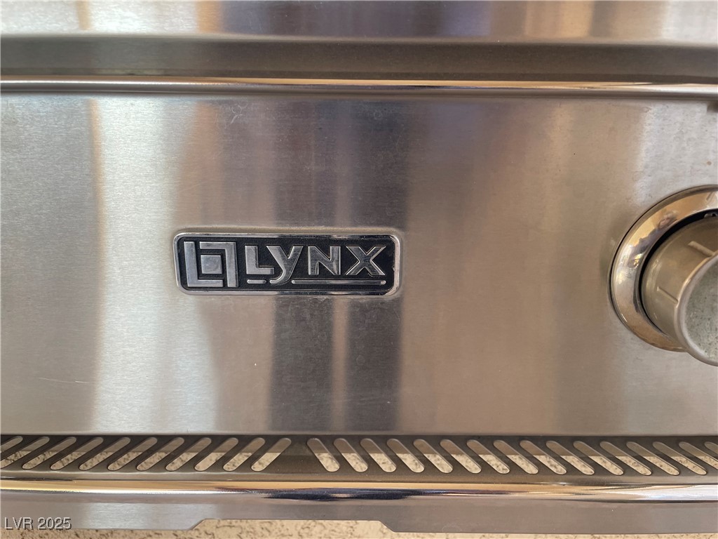 Las Vegas, Nevada 89134, United States, 2 Bedrooms Bedrooms, ,2 BathroomsBathrooms,Residential,Active,250171