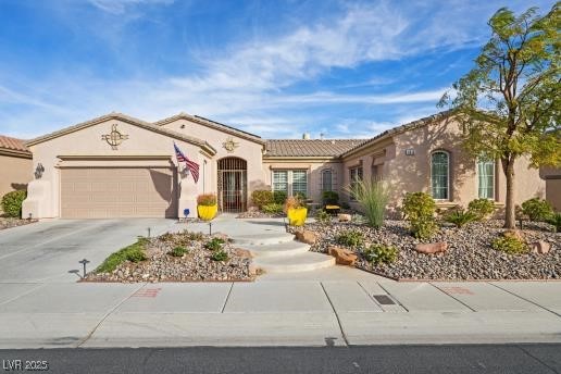 Properties 2 4618 Atlantico Street