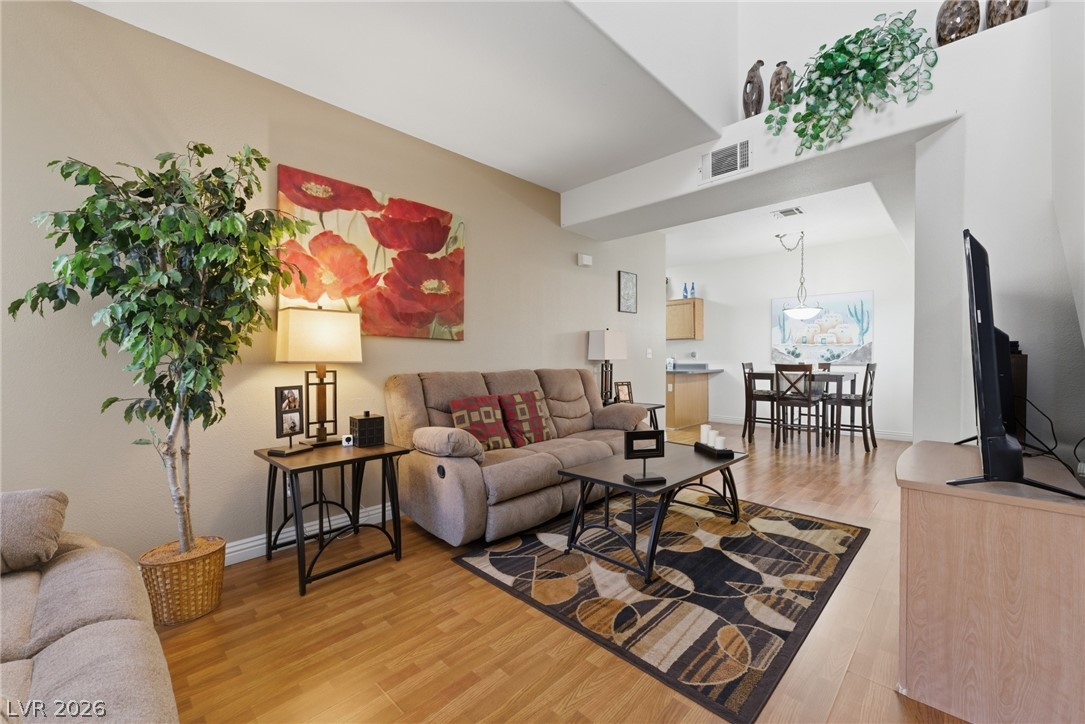 475 Baby Eagle Street