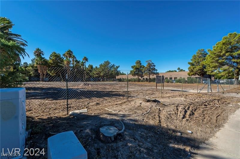 3515 E Sunset Road