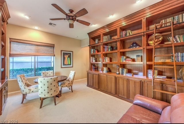 7 Holly Tree Court