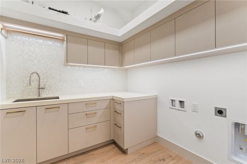 Tiny photo for 521 Overlook Rim Drive, Henderson, NV 89012 (MLS # 2722471)