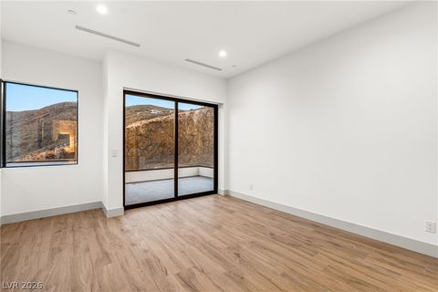 Tiny photo for 521 Overlook Rim Drive, Henderson, NV 89012 (MLS # 2722471)