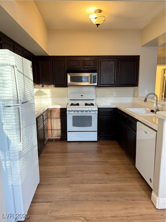 1405 Seward Street 104