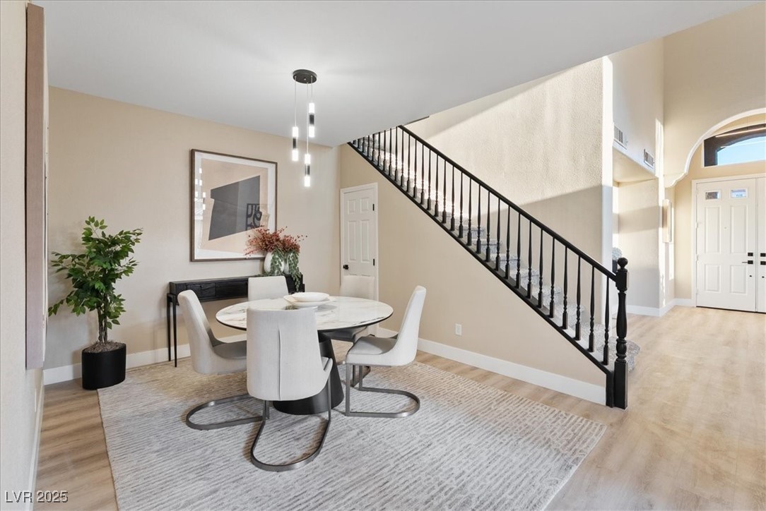 Henderson, Nevada 89052, United States, 5 Bedrooms Bedrooms, ,4 BathroomsBathrooms,Residential,Active,201980