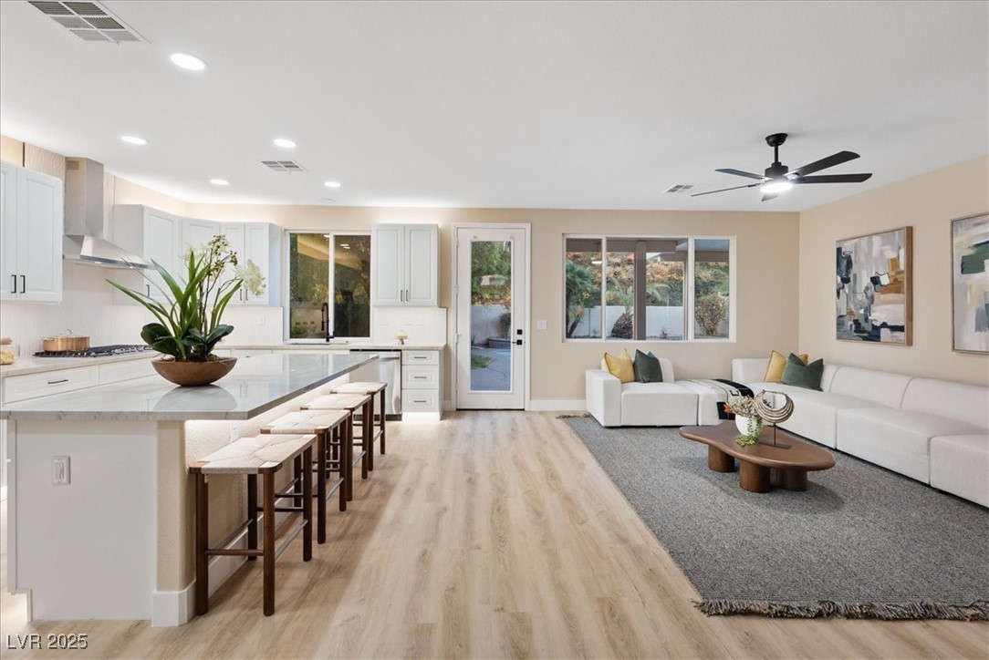 Henderson, Nevada 89052, United States, 5 Bedrooms Bedrooms, ,4 BathroomsBathrooms,Residential,Active,201980