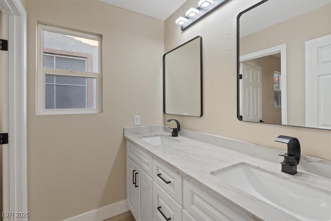 Henderson, Nevada 89052, United States, 5 Bedrooms Bedrooms, ,4 BathroomsBathrooms,Residential,Active,201980