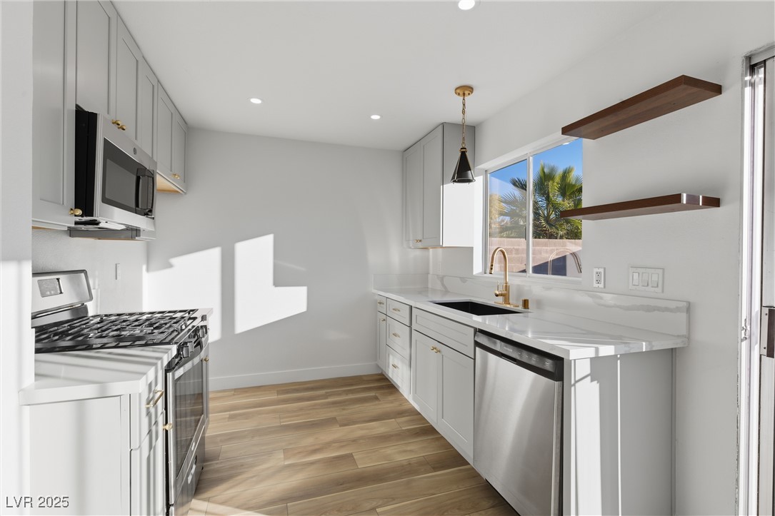 5245 Sandstone Drive