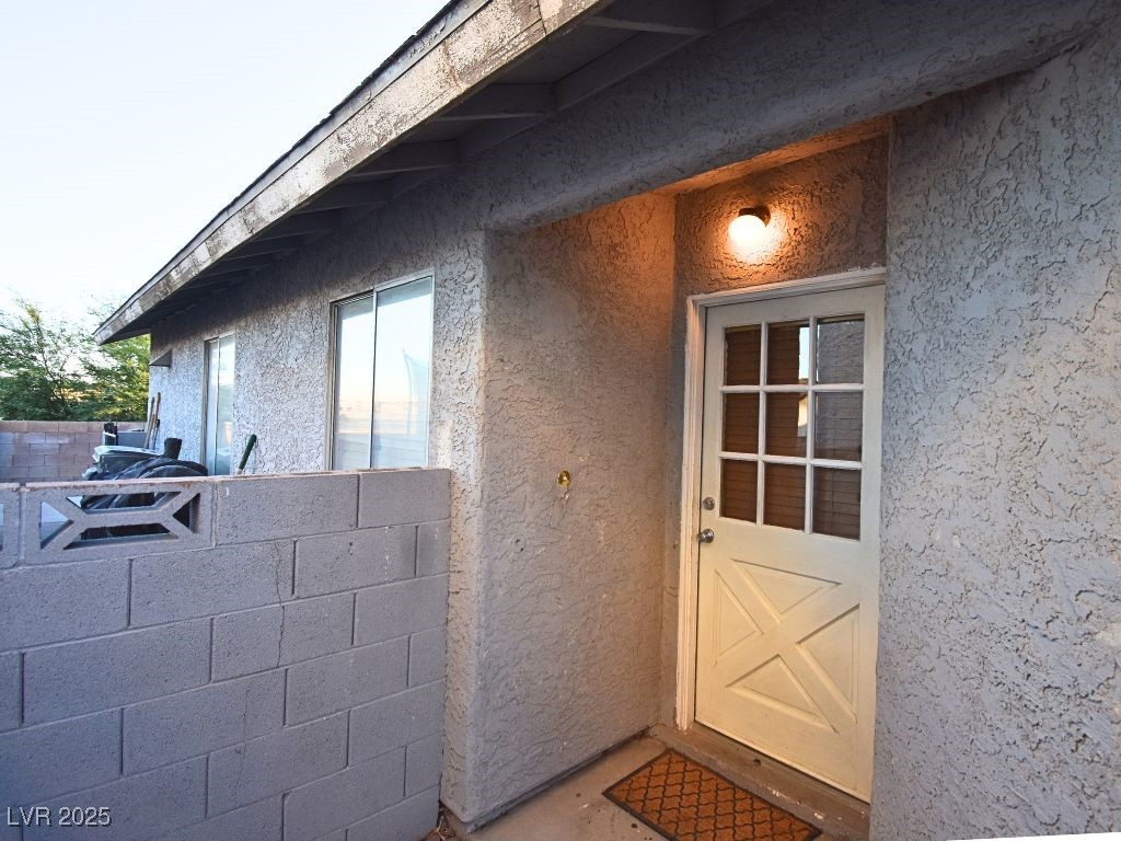 4311 Faberge Avenue