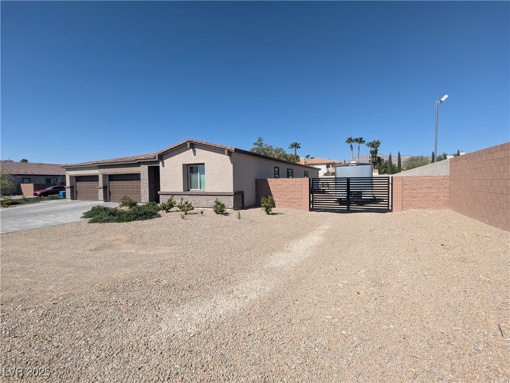 5640 N Juliano Road