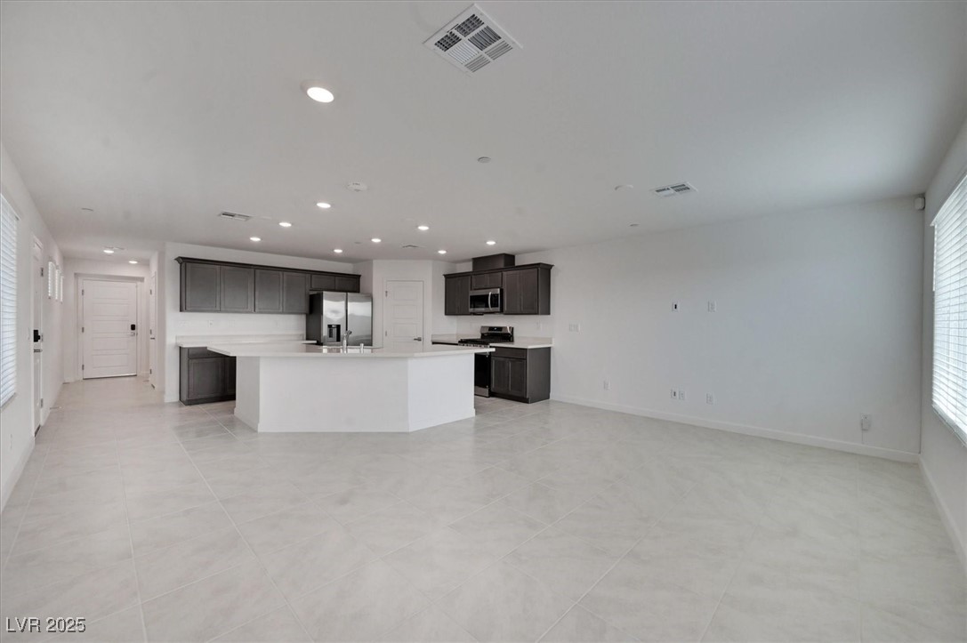Las Vegas, Nevada 89115, United States, 3 Bedrooms Bedrooms, ,2 BathroomsBathrooms,Residential,Active,13168