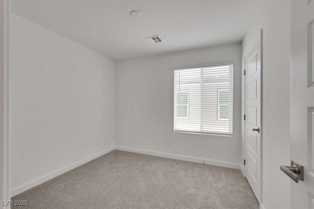 Las Vegas, Nevada 89115, United States, 3 Bedrooms Bedrooms, ,2 BathroomsBathrooms,Residential,Active,13168