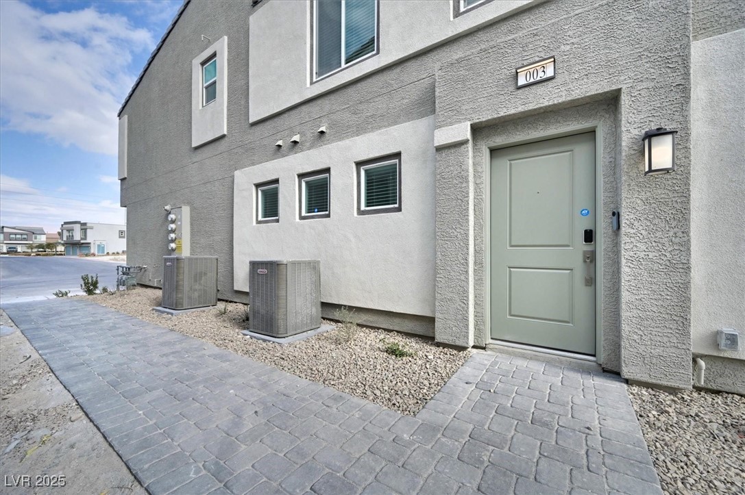 Las Vegas, Nevada 89115, United States, 3 Bedrooms Bedrooms, ,2 BathroomsBathrooms,Residential,Active,13168