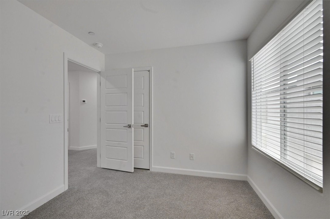 Las Vegas, Nevada 89115, United States, 3 Bedrooms Bedrooms, ,2 BathroomsBathrooms,Residential,Active,13168