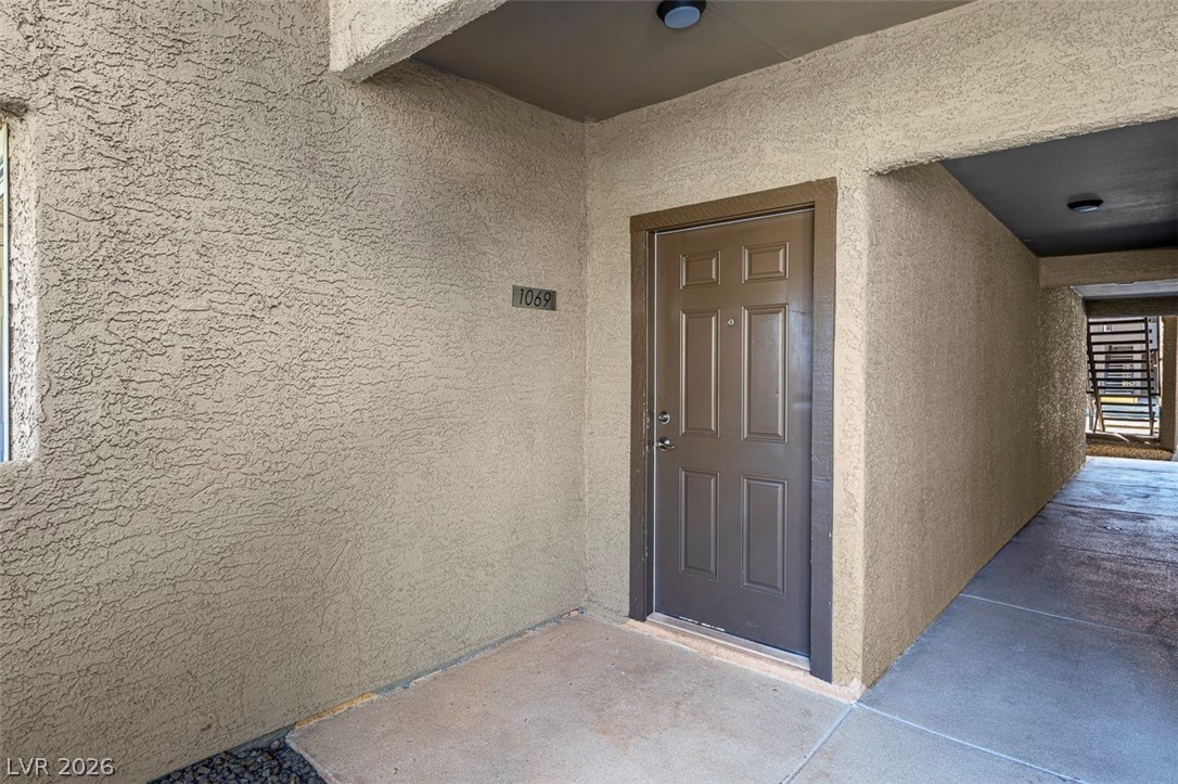 4200 S Valley View Boulevard 1069