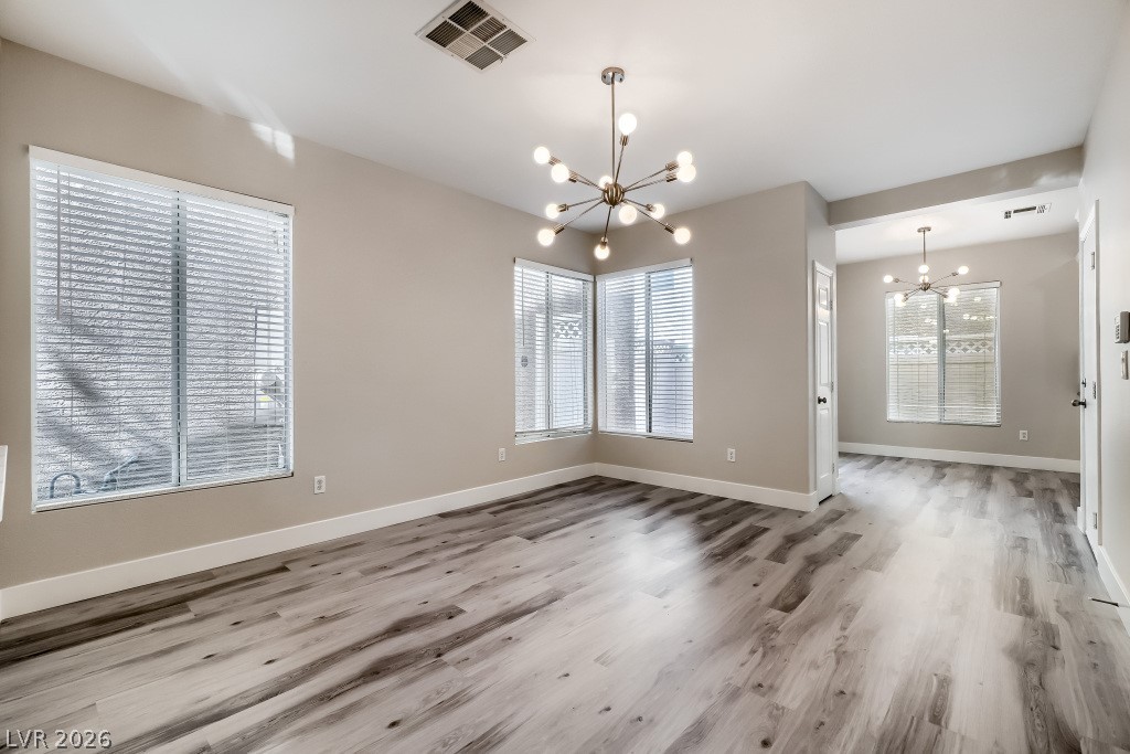 8134 Golden Flowers Street