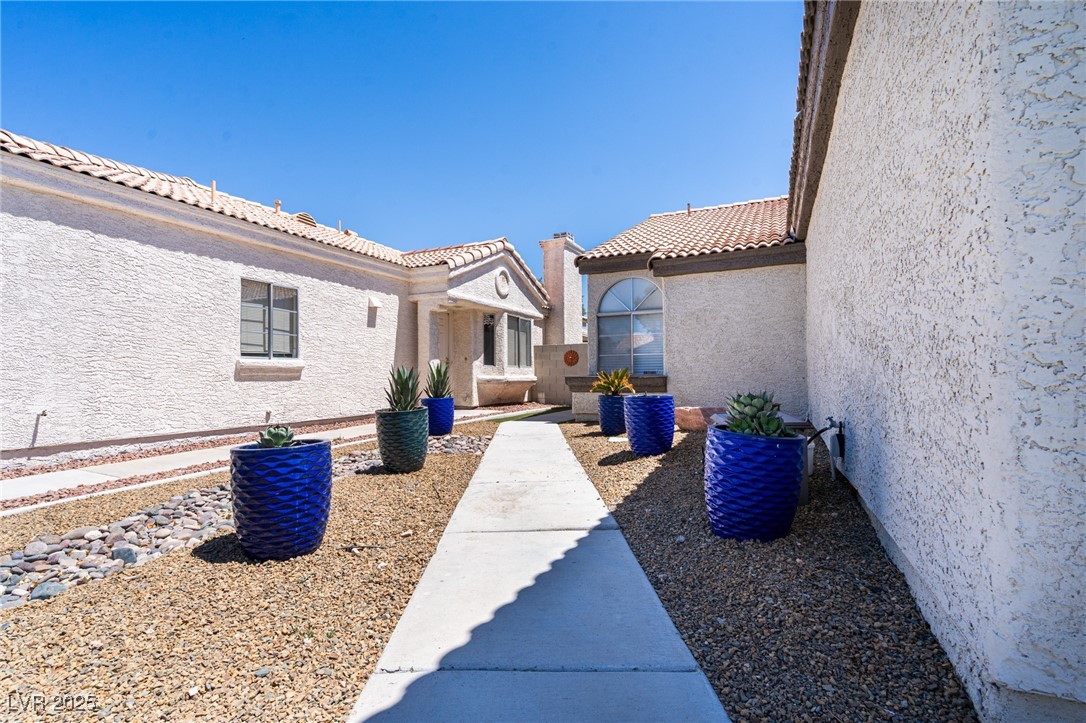 Las Vegas, Nevada 89119, United States, 2 Bedrooms Bedrooms, ,2 BathroomsBathrooms,Residential,Active,169423