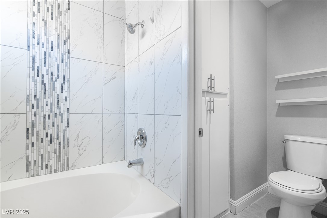 Las Vegas, Nevada 89119, United States, 2 Bedrooms Bedrooms, ,2 BathroomsBathrooms,Residential,Active,169423