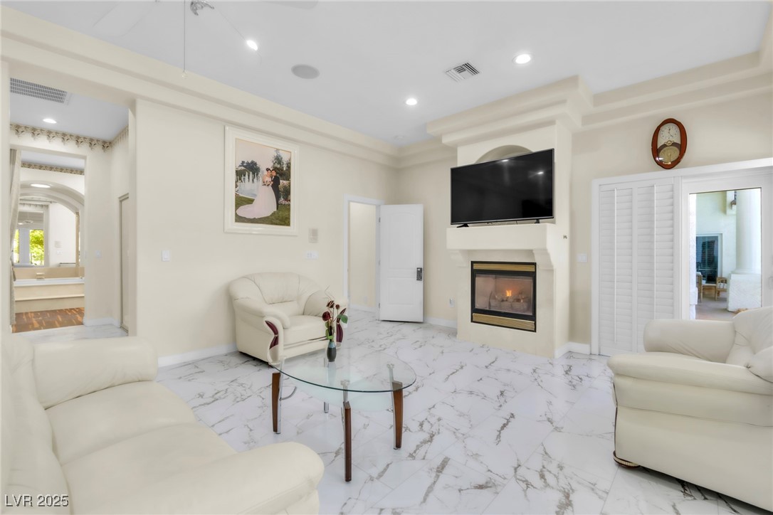 2209 Glenbrook Way