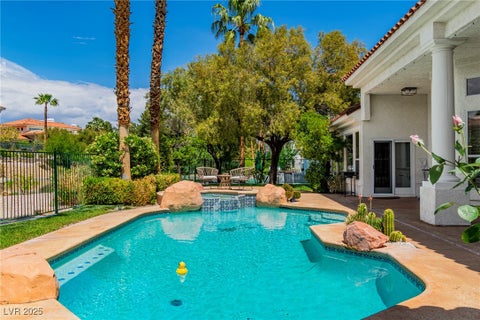 Tiny photo for 2209 Glenbrook Way, Las Vegas, NV 89117 (MLS # 2728838)