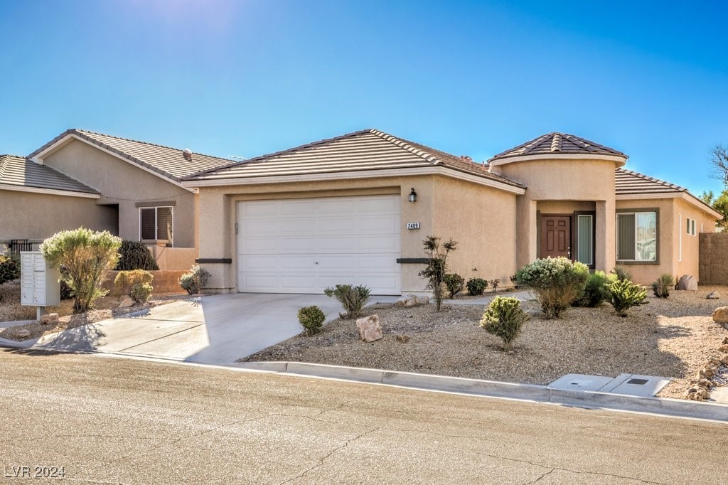 2409 Sturrock Drive, Henderson, Nevada image 2