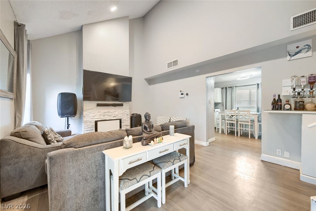 1729 Palo Alto Circle