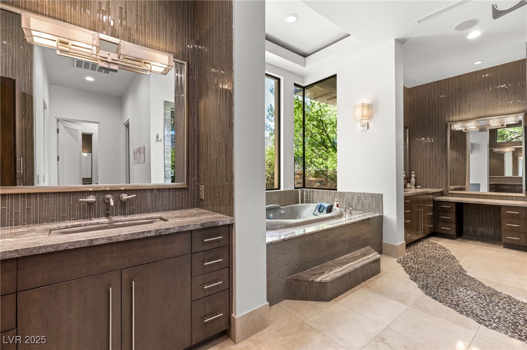 Las Vegas, Nevada 89141, United States, 5 Bedrooms Bedrooms, ,6 BathroomsBathrooms,Residential,Active,248366