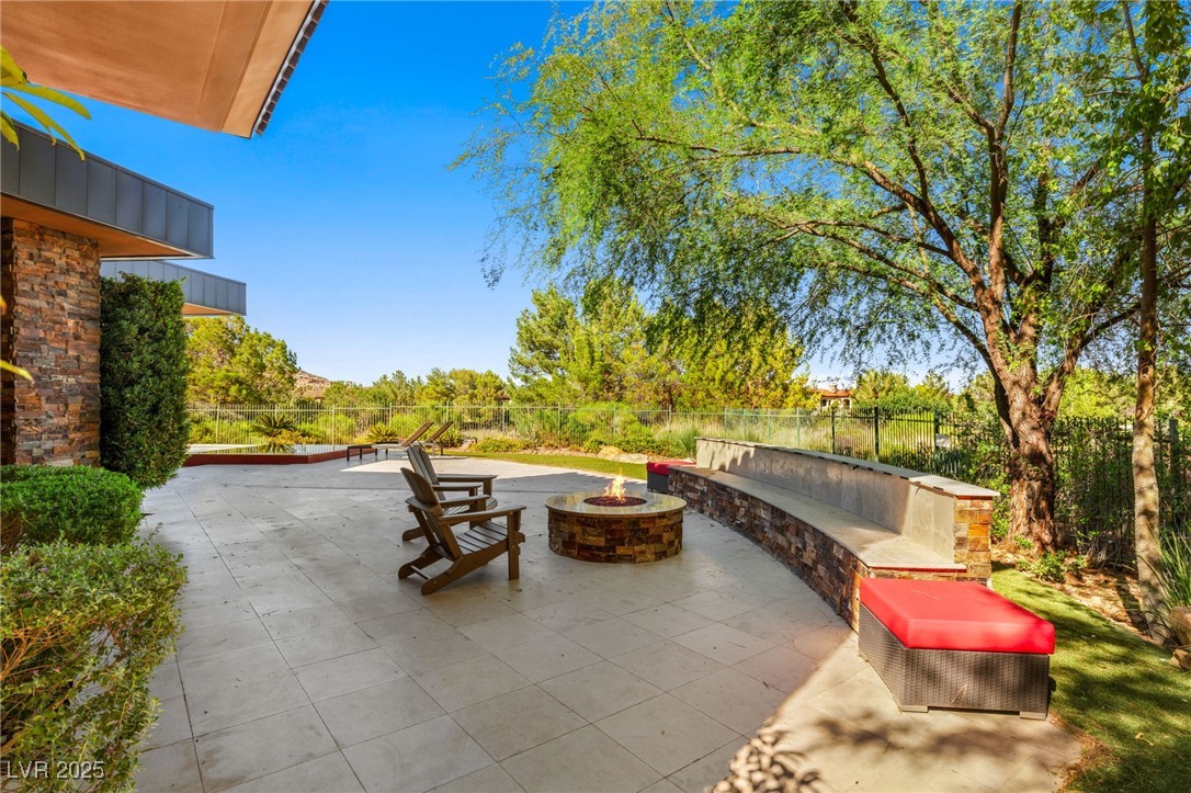 Las Vegas, Nevada 89141, United States, 5 Bedrooms Bedrooms, ,6 BathroomsBathrooms,Residential,Active,248366