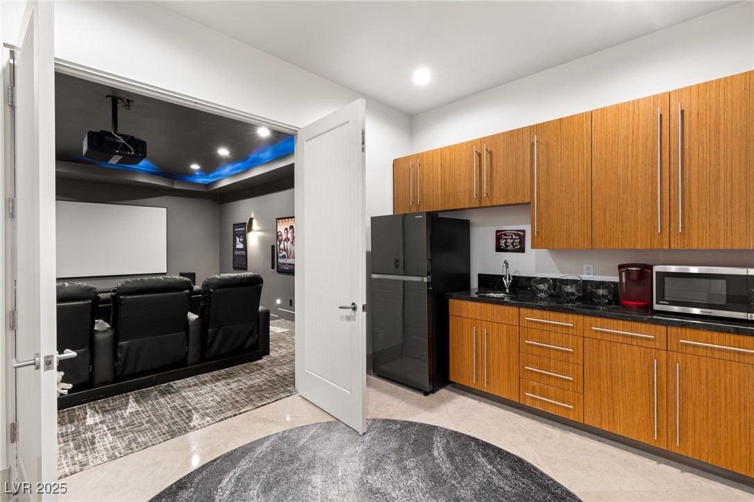 Las Vegas, Nevada 89141, United States, 5 Bedrooms Bedrooms, ,6 BathroomsBathrooms,Residential,Active,248366