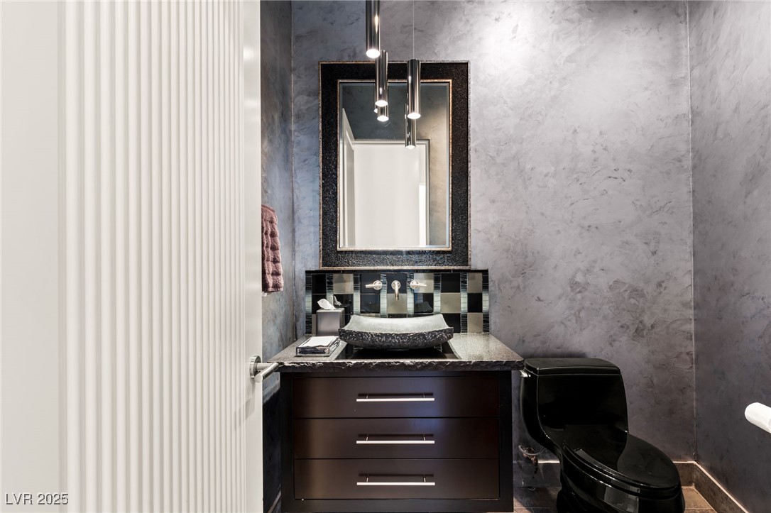 Las Vegas, Nevada 89141, United States, 5 Bedrooms Bedrooms, ,6 BathroomsBathrooms,Residential,Active,248366