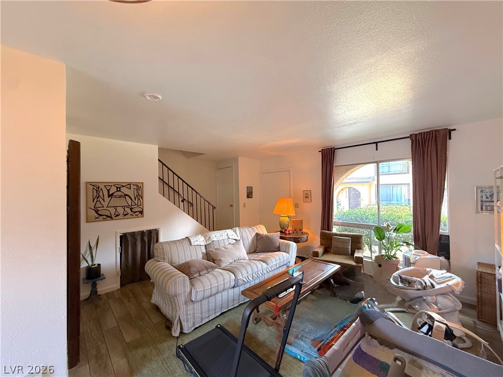 4029 Nightingale Court