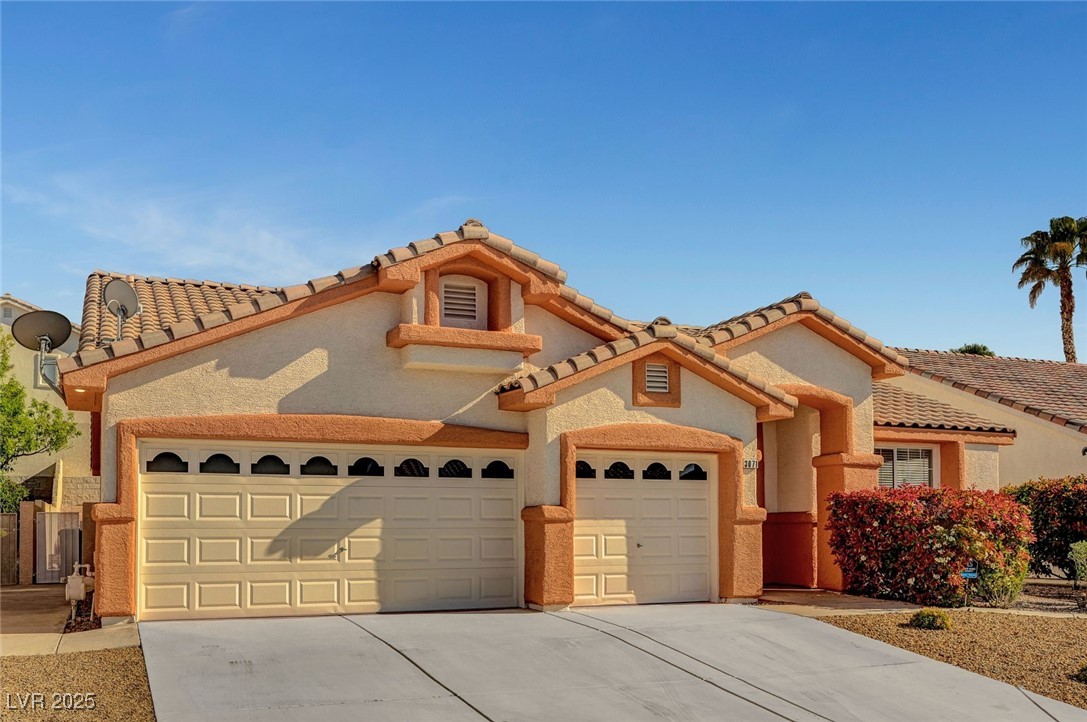 3071 Misty Moon Avenue, Henderson, Nevada image 2